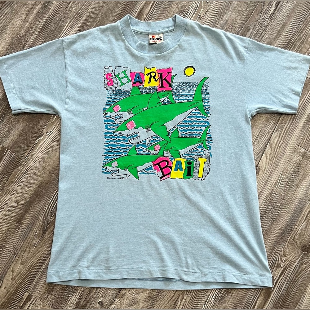 Vintage 90's Single Stitch Shark Bait Short Sleeve Blue Tee S